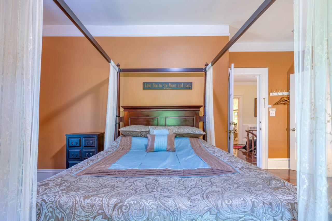 Monroe Manor Inn South Haven Buitenkant foto